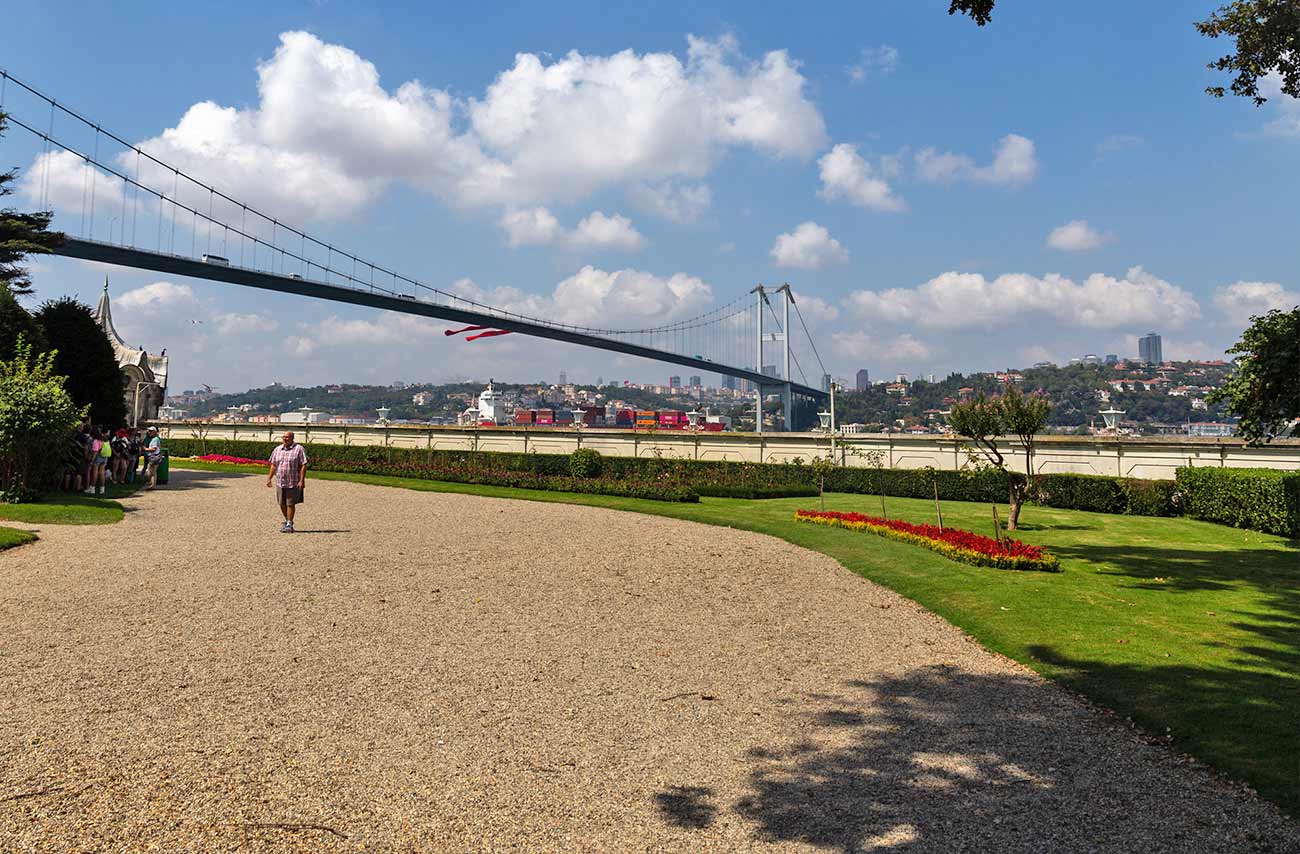 Beylerbeyi Palace Outside