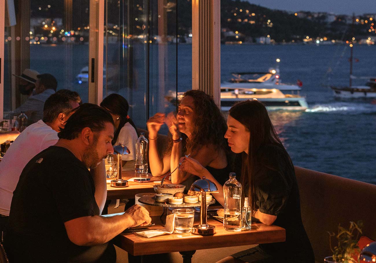 Bosphorus Restaurant Dining