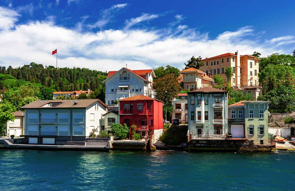 Bosphorus Waterfront Houses