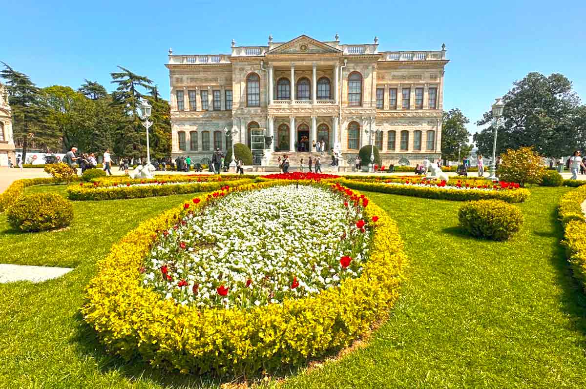 Dolmabahce Palace: Your Complete Visitor's Guide - Guided Istanbul Tours