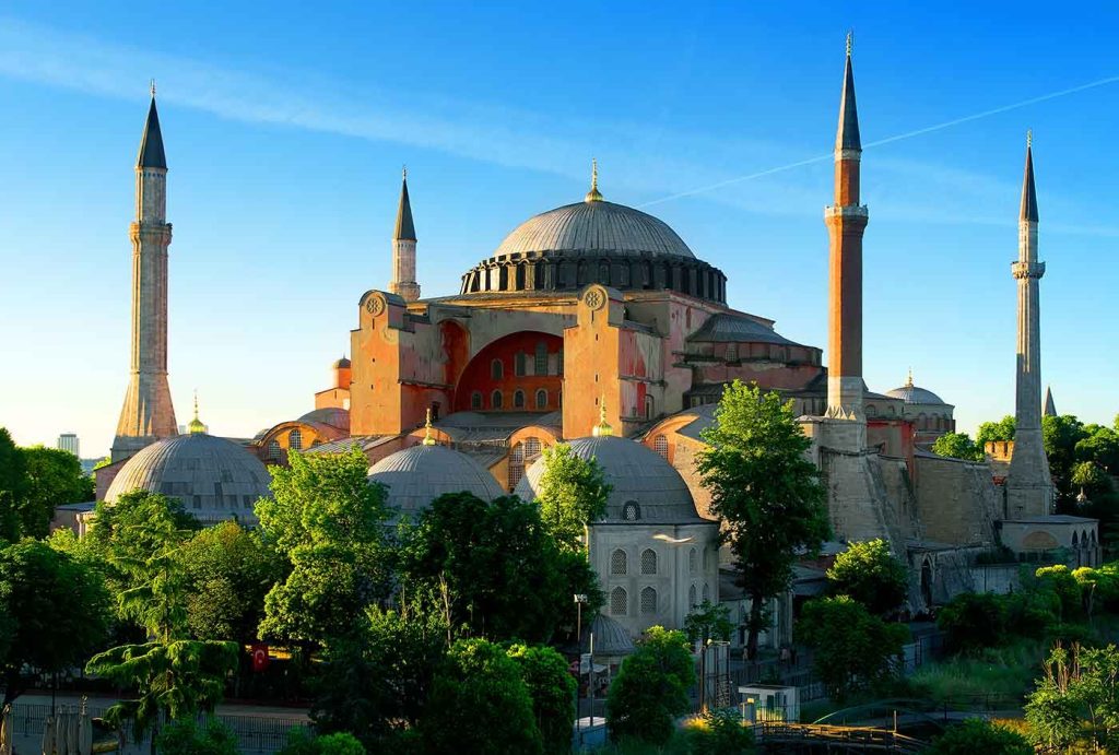Hagia Sophia Museum Outsite View istanbul, One of the reasons to travel to Istanbul