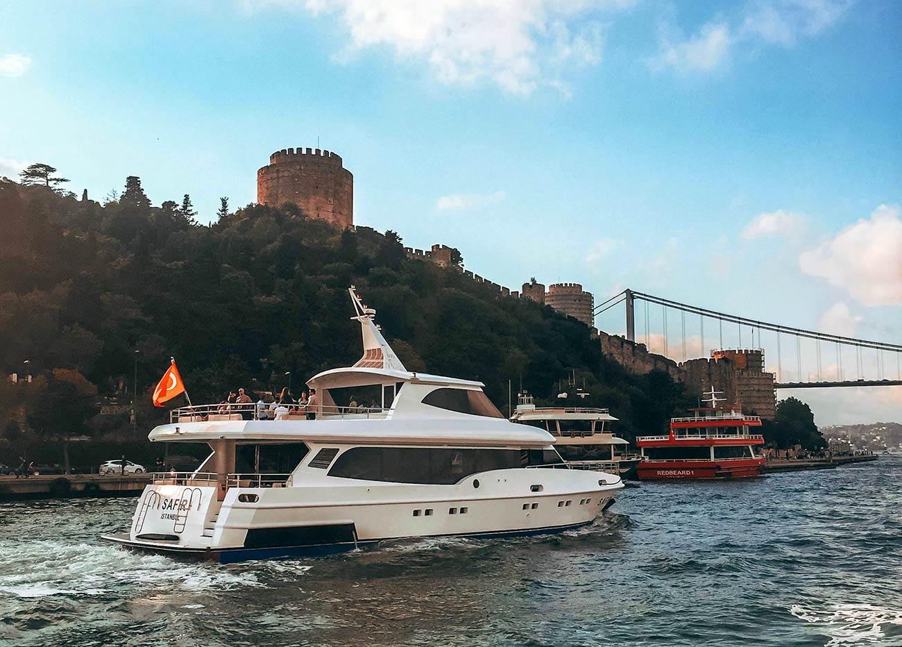 Istanbul Bosphorus Private Boat Tour and Rumeli Fortress