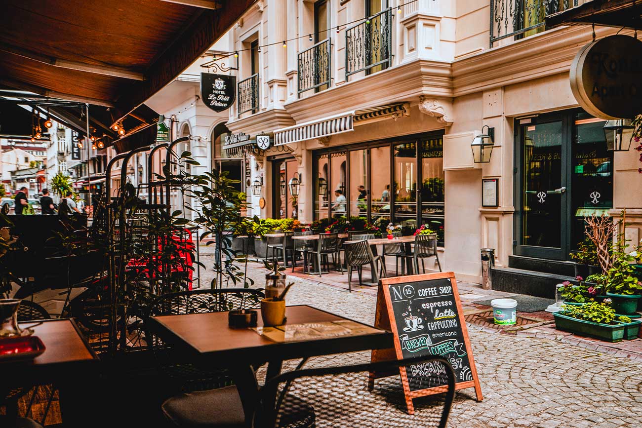 Istanbul Street Cafe and Restaurants