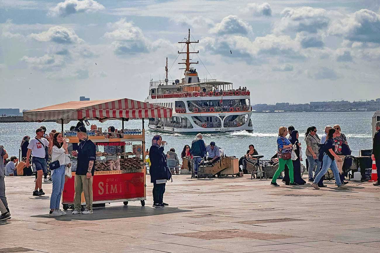 Istanbul and People View