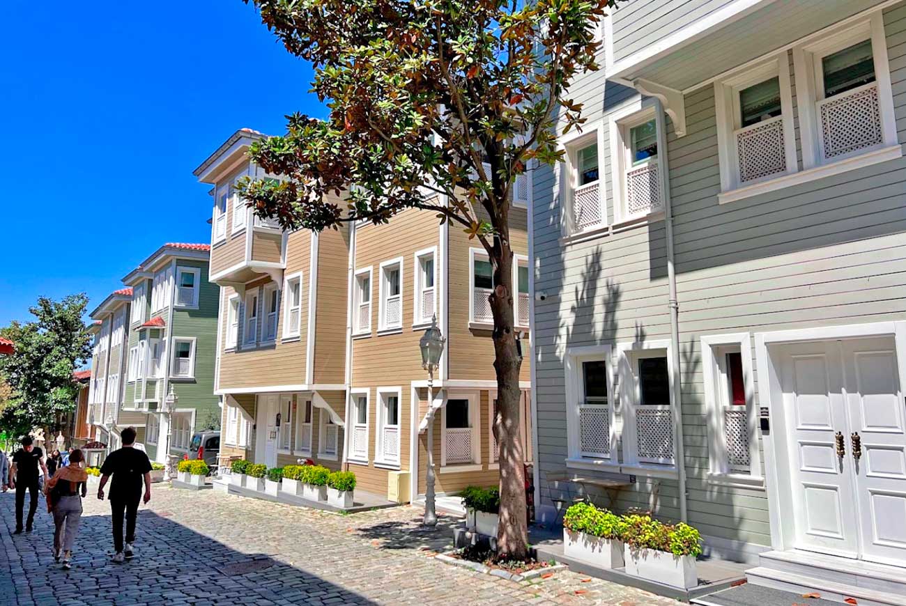 Sogukcesme Street and Historical Houses