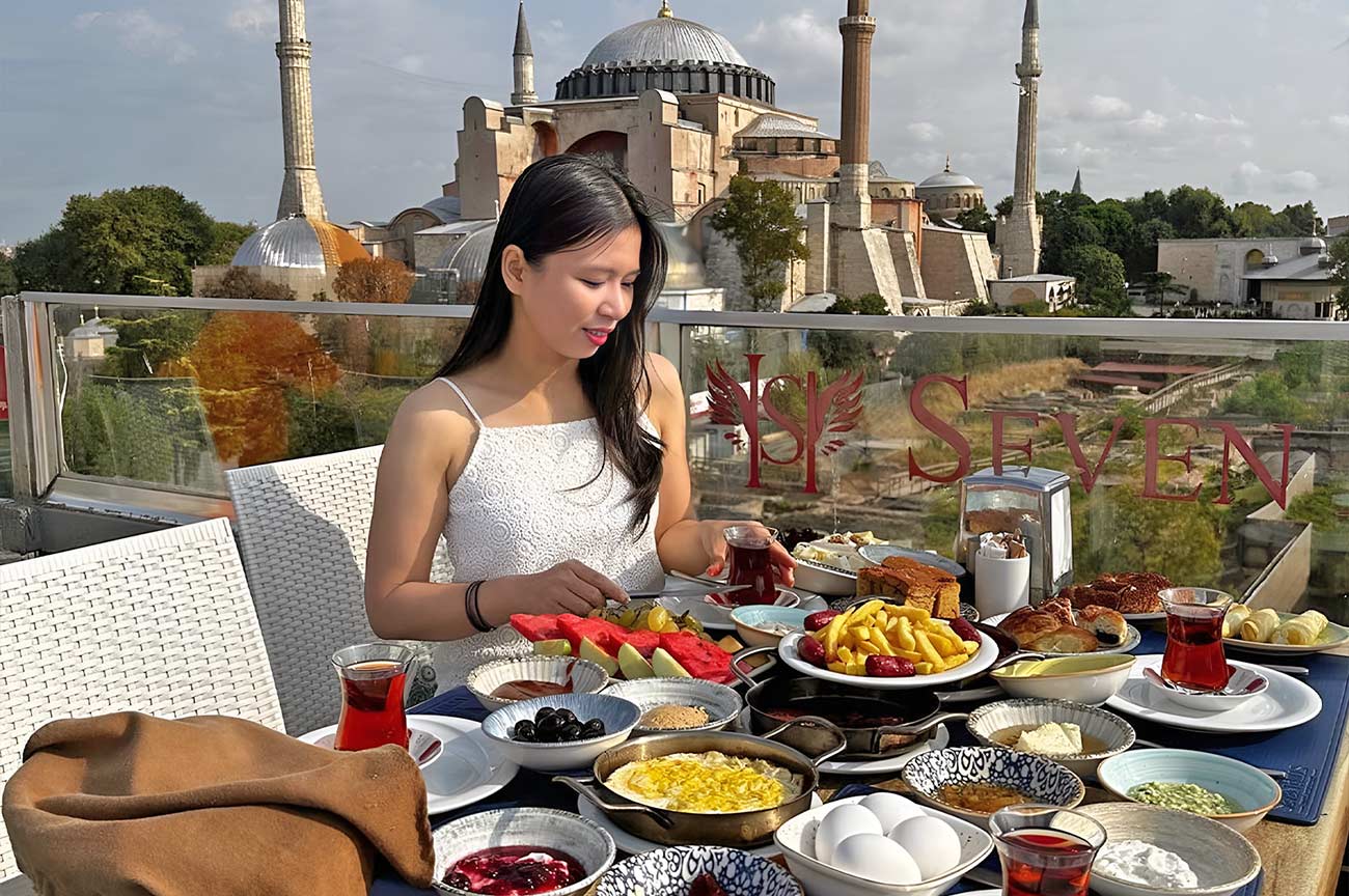 Sultanahmet Breakfast and Woman