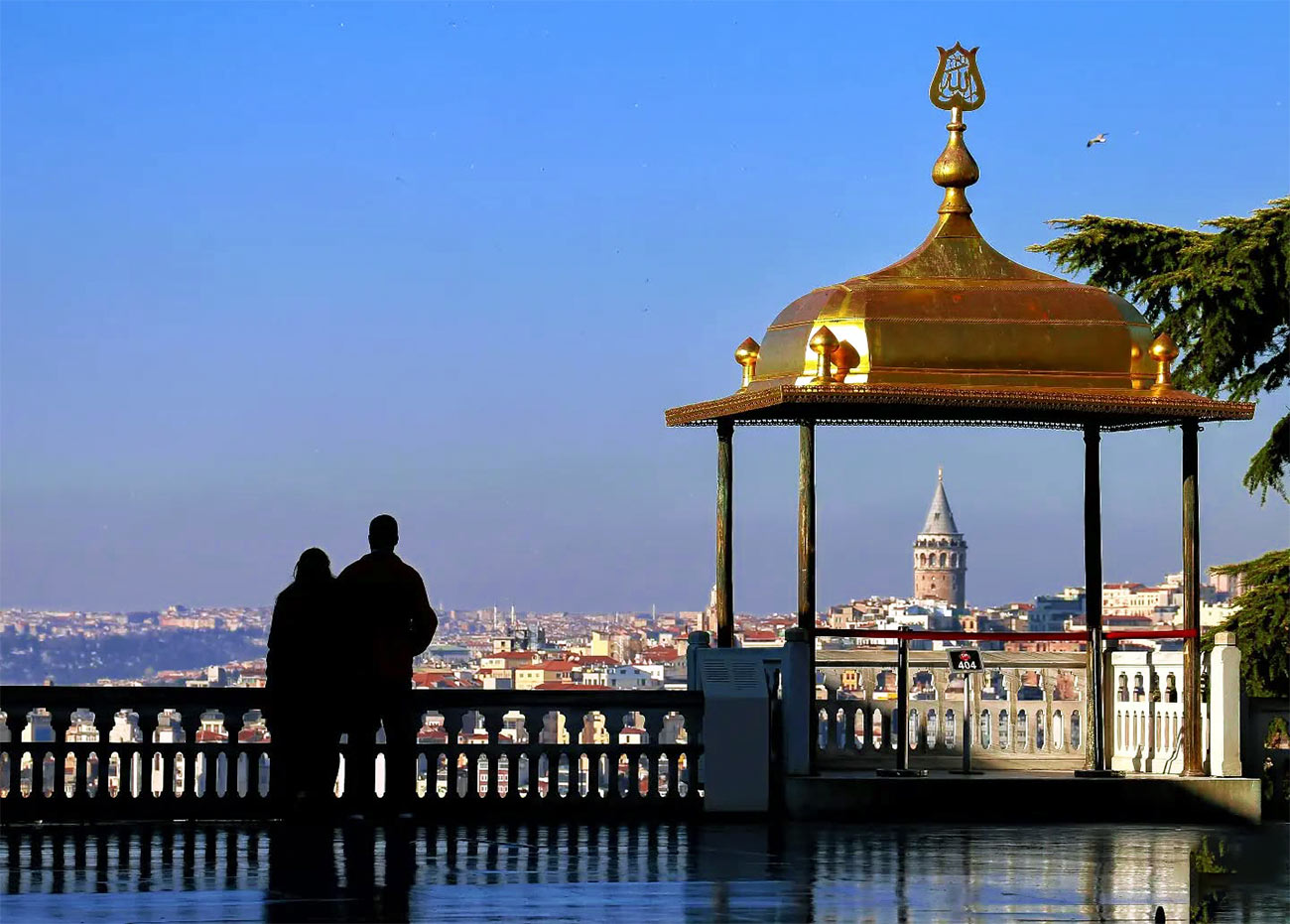 Topkapi Palace Terrace and Visitor Istanbul View