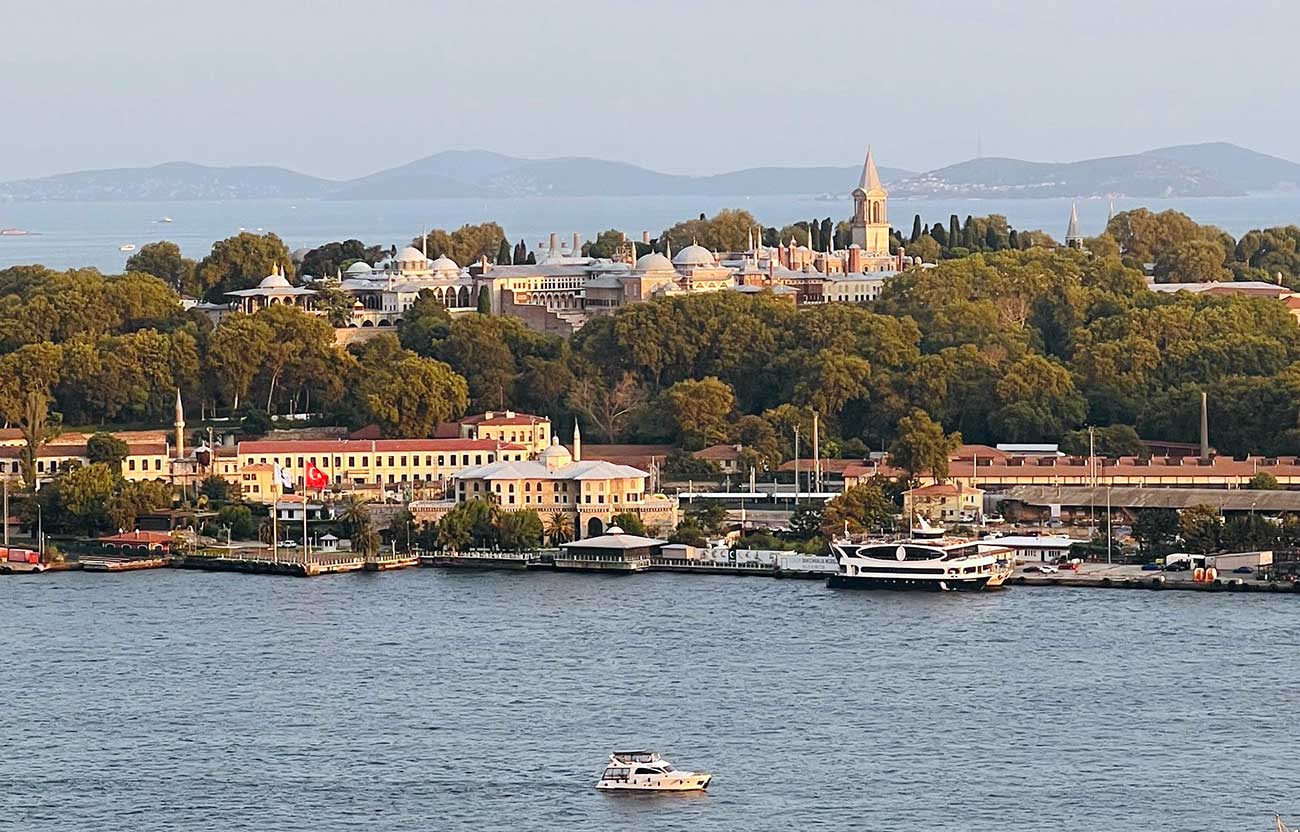 Topkap -Palace View and Bosphorus