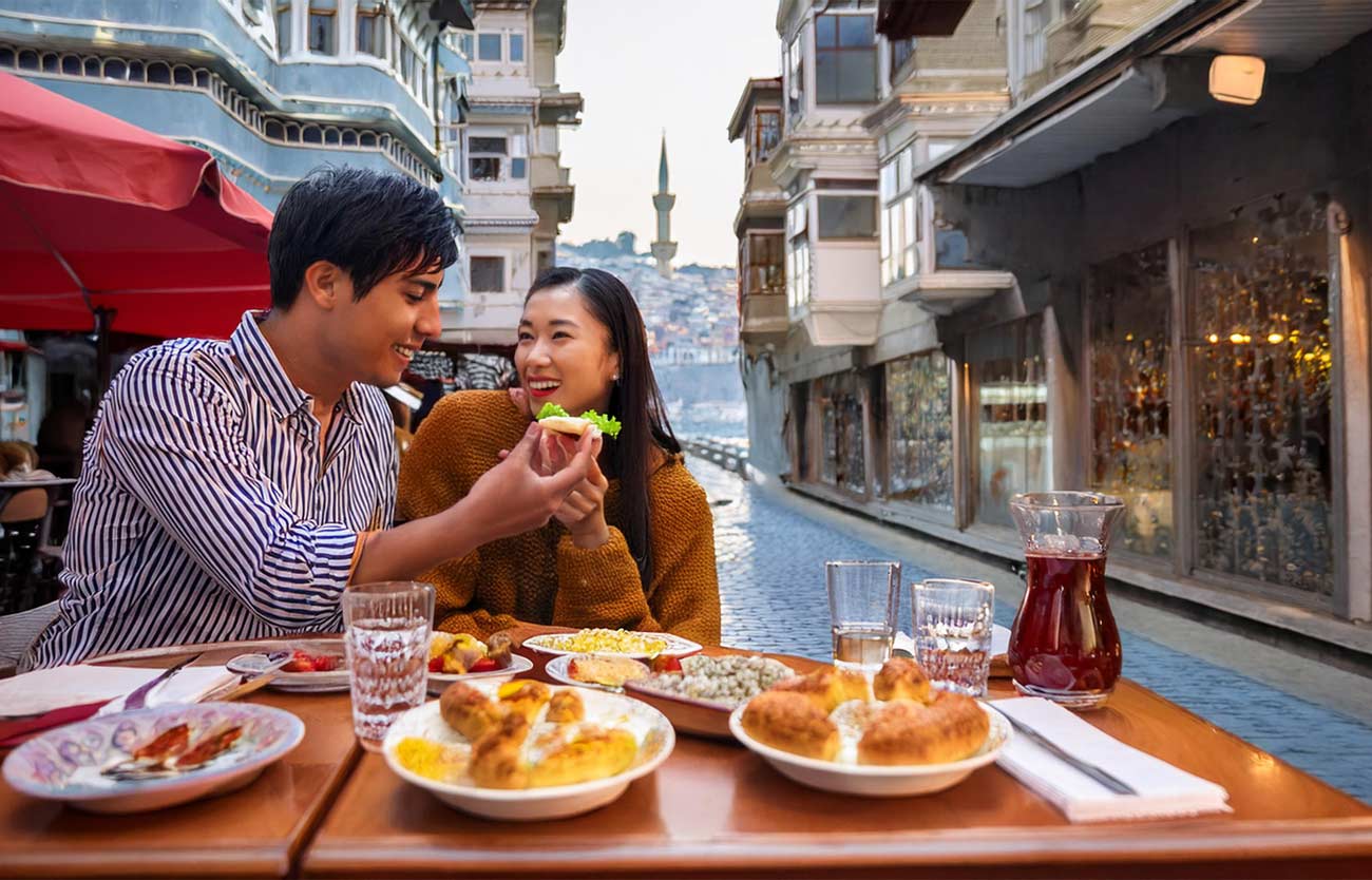 Tourist Couple Joining Culinary Tour in Istanbul